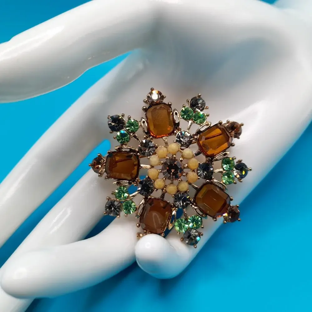 Vintage Snowflake Rhinestone Brooch, Topaz Green Rhinestones, Gold Tone